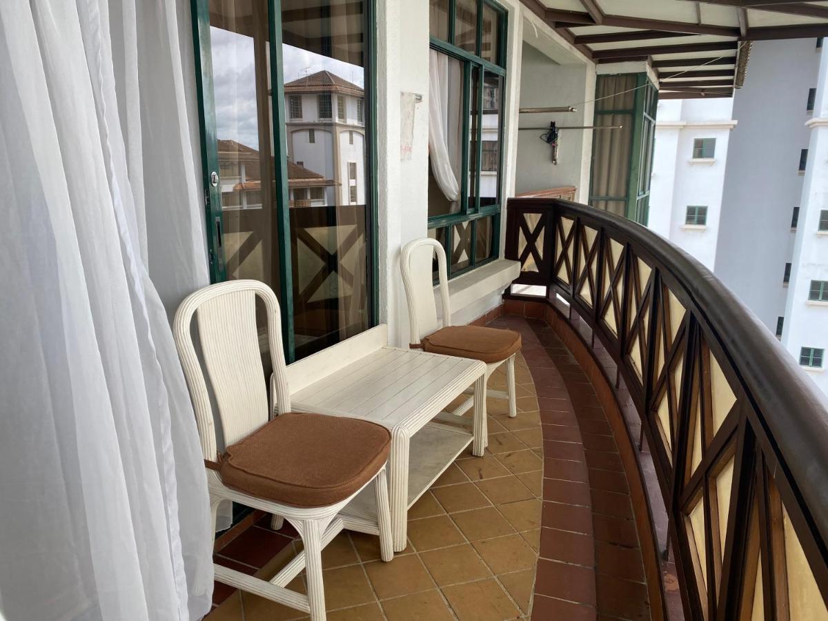 Malacca Lovely 1-Bedroom Condo With Facilities מראה חיצוני תמונה